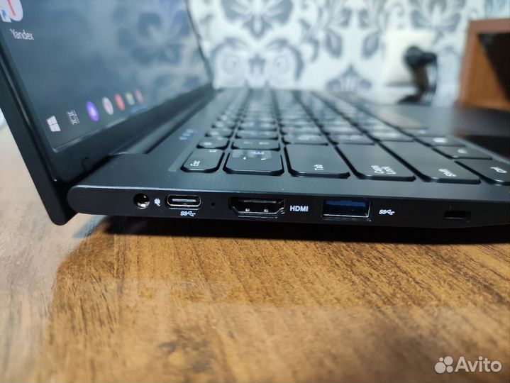 Ноутбук 15.6дюйм i7/16gb/256,512ssd Новый