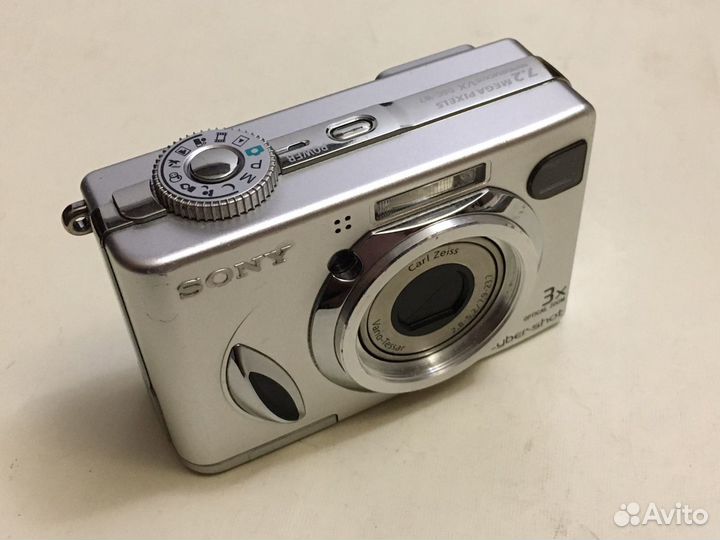 Фотоаппарат Sony Cyber-shot DSC-W7