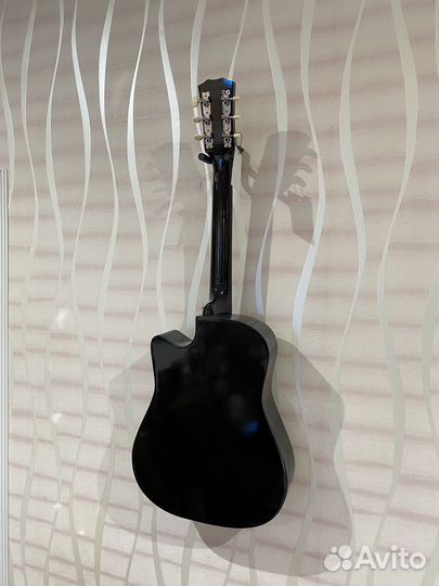 Акустическая гитара для начинающего