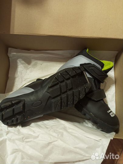 Лыжные ботинки продам либо обменяю