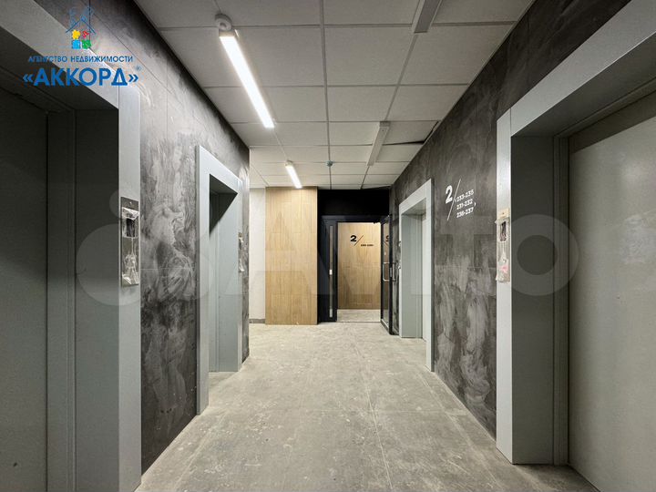 2-к. квартира, 65 м², 5/17 эт.
