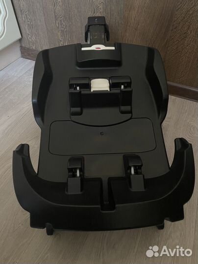 Ориганальная база Doona isofix