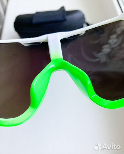 Спортивные очки Jawbreaker солнцезащитные белые