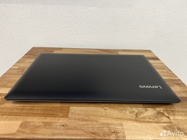 Мега игровой 17.3 iPS i5-7200 8Gb 940MX 4Gb 1000Gb