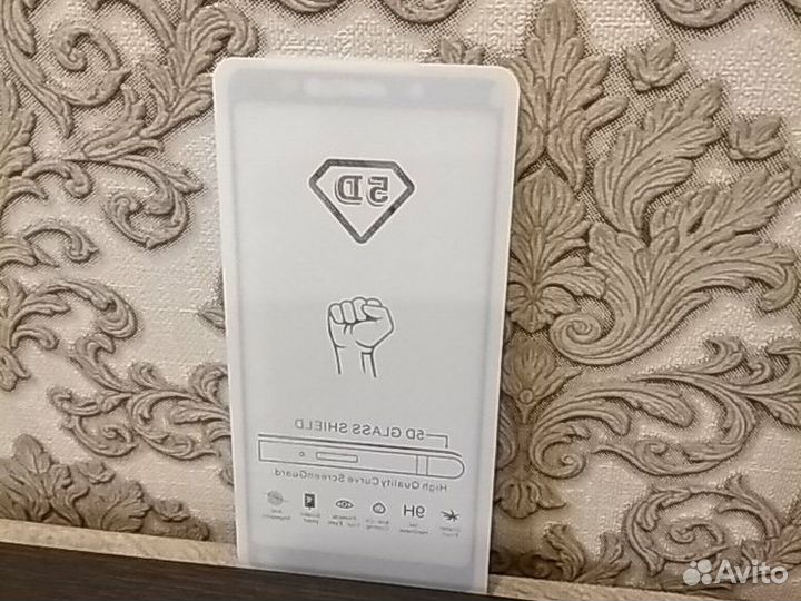 Защитное стекло на Redmi note 5