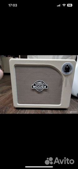 Гитарный комбоусилитель