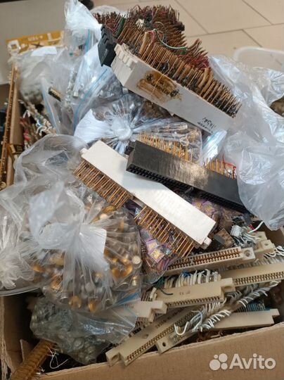 Радиодетали СССР, платы СССР и приборы