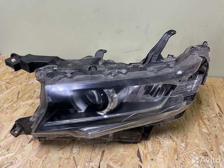 Фара Land Cruiser Prado 150 рест