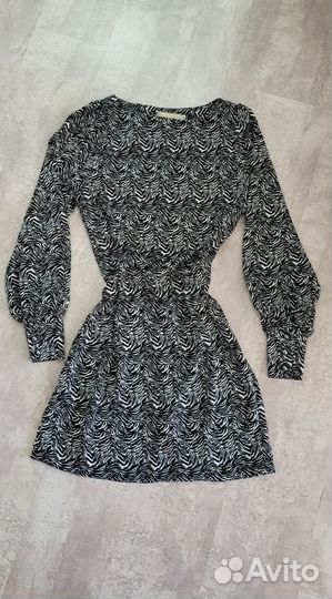 Стильное платье