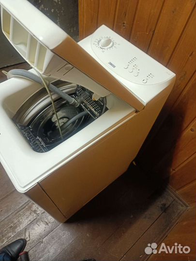 Стиральная машина с вертикальной загрузкой