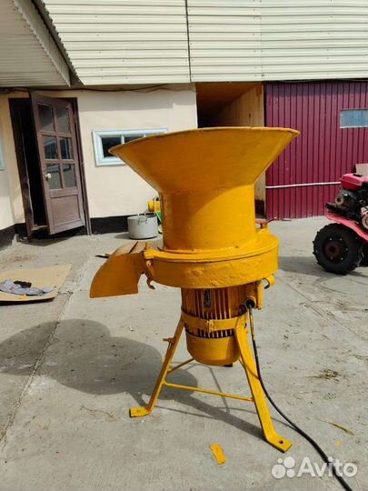 Кормоизмельчитель бу