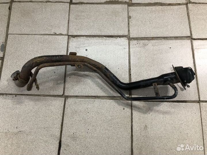 Заливная горловина Mitsubishi Lancer X