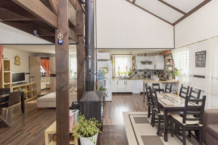 Дом 102,4 м² на участке 7 сот.