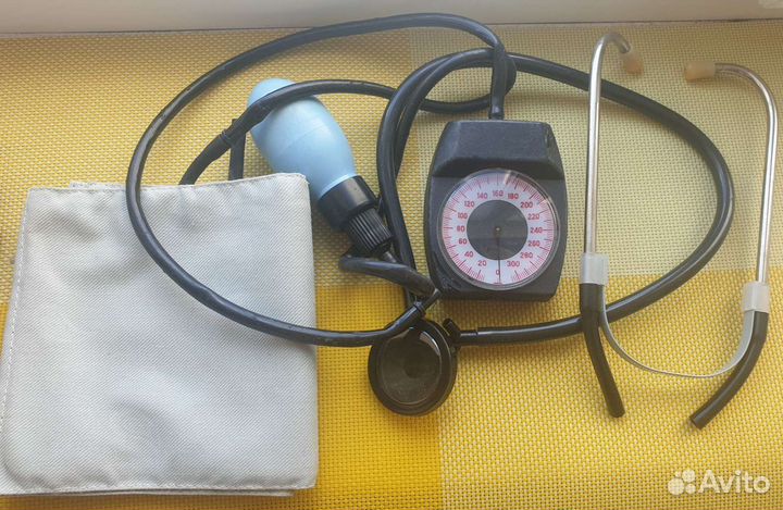 Измеритель артериального давления СССР