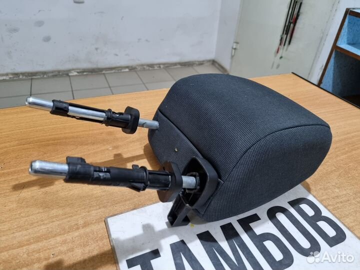 Передний L подголовник форд фиеста 6 2010 год