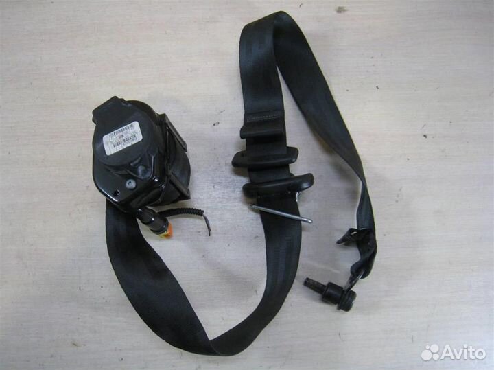 Ремень безопасности передний правый Ford Focus 3
