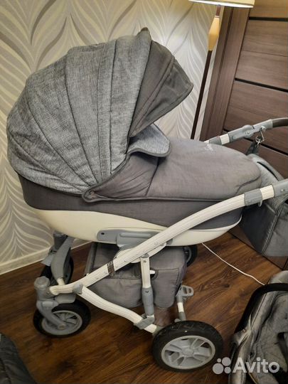 Коляска 3 в 1 с автолюлькой