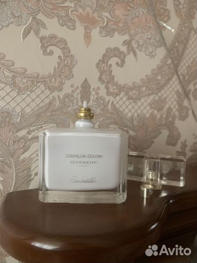 Givenchy dahlia divin eau initiale