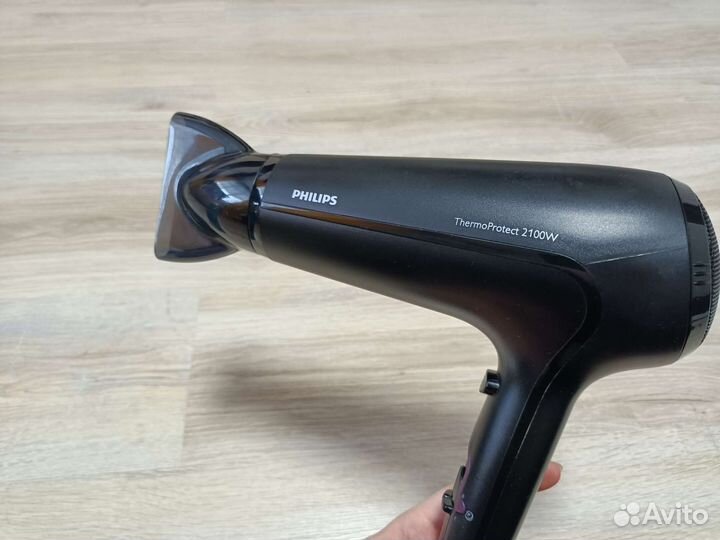 Фен Philips HP 8230