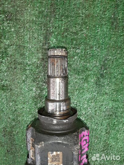 Привод toyota isis ZGM15 2ZR-FAE 4WD контрактная