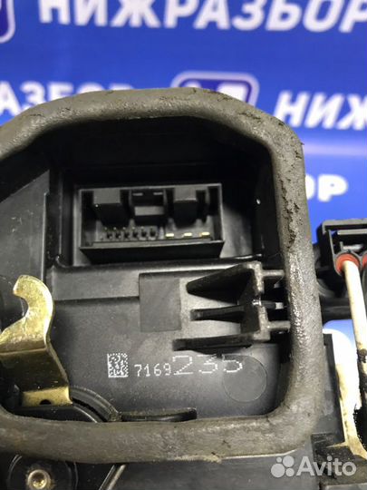 Замок двери передний левый Bmw 7-Серия E65/E66