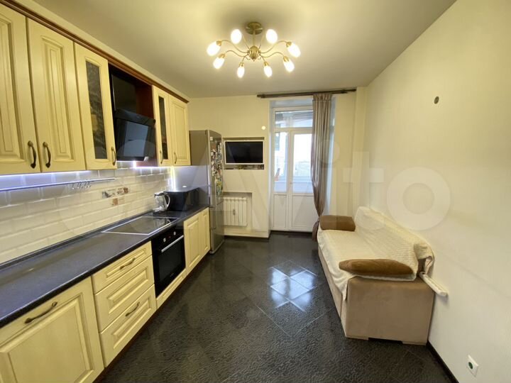 2-к. квартира, 66,9 м², 17/17 эт.