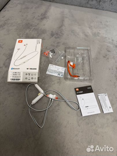 Беспроводные наушники JBL C135BT оригинал