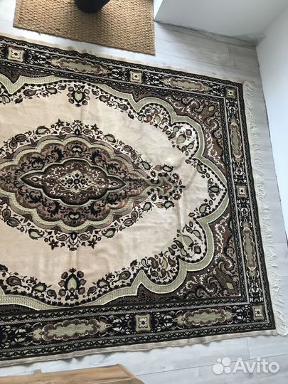 Ковёр коричневый 1,5*2 м