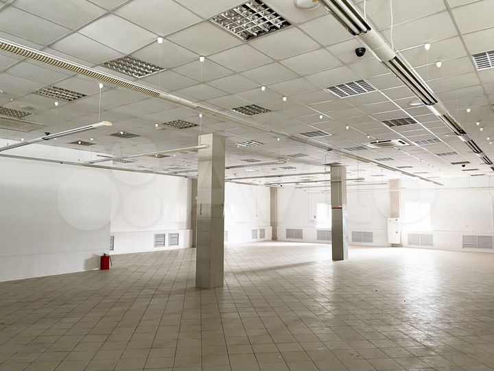 Торговая площадь, 90, 100, 311 и 377 м²