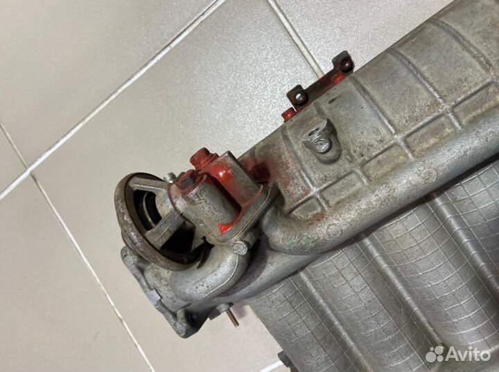 Впускной коллектор Mitsubishi Diamant 1996