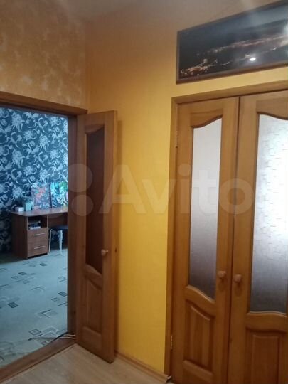 2-к. квартира, 56 м², 2/3 эт.