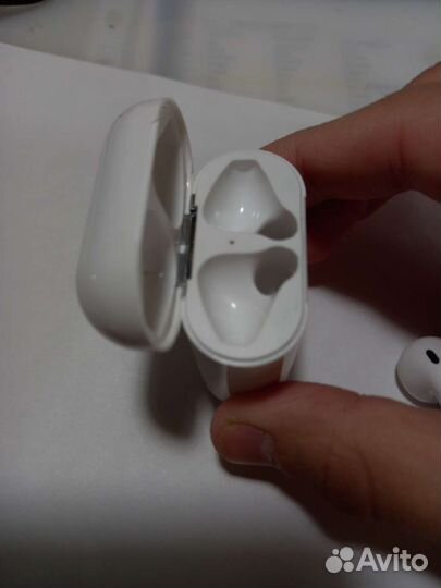 Наушники airpods