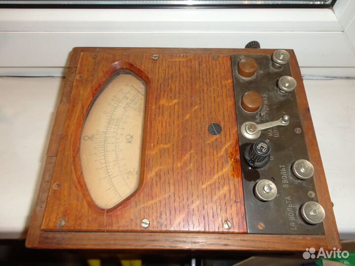 Вольтметр - старинный