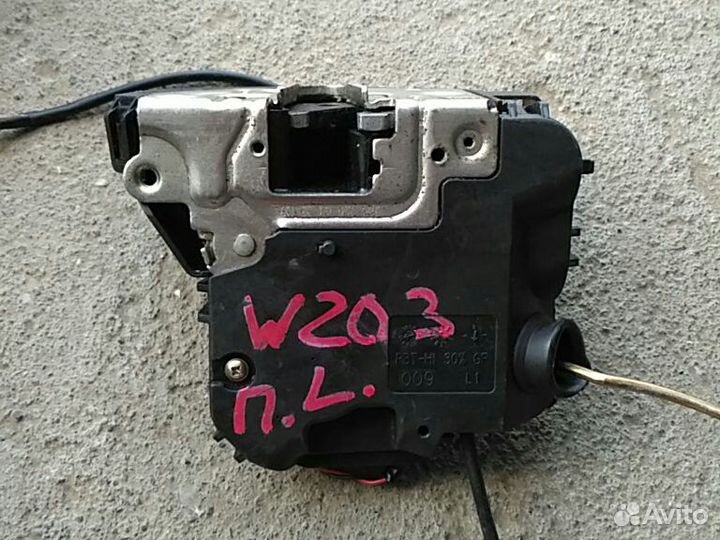 Замок передней левой двери Mercedes W203