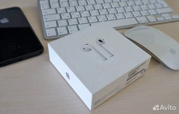 Новые наушники Apple Airpods 2 в упаковке
