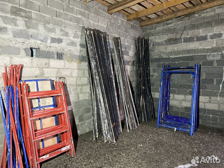 Аренда строительных лесов, вышек тур, лестниц