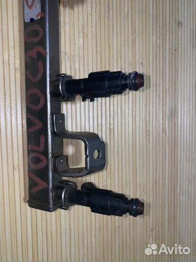 Форсунка топливная Volvo S40/C30/V50 1.8-2.0 l