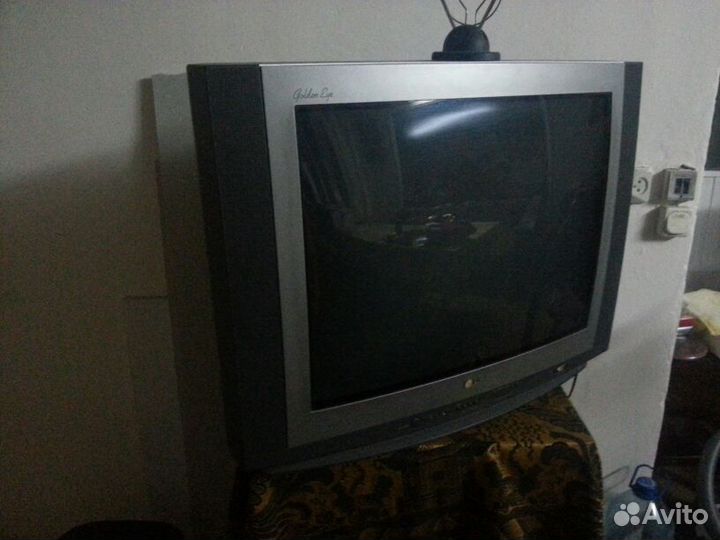 Продам телевизор