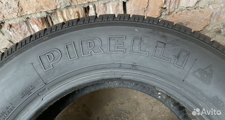 Pirelli Winter 210 Snowsport 225/60 R15