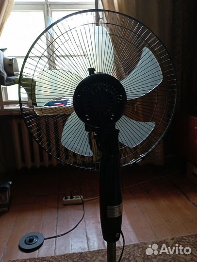 Вентилятор напольный новый