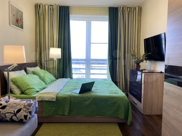 2-к. квартира, 54 м², 1/3 эт.