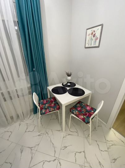 2-к. квартира, 44 м², 2/4 эт.