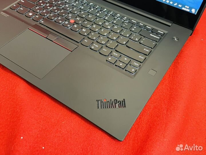 Lenovo ThinkPad P1 (4K oled)