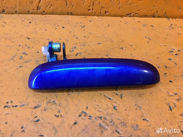 Ручка наружная передняя правая Toyota Yaris Verso