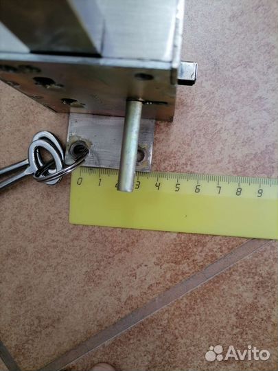 Замок дверной накладной. СССР