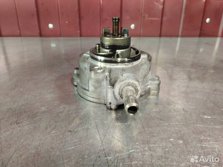 Насос вакуумный Mercedes C-Class W203 OM646 2.2