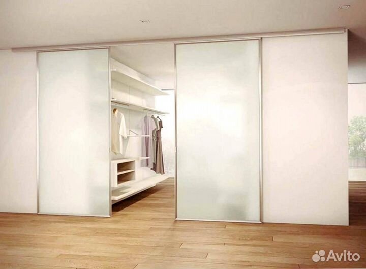 Раздвижная перегородка с матовым стеклом