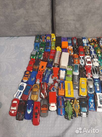 Hot wheels машинки и Matchbox машинки
