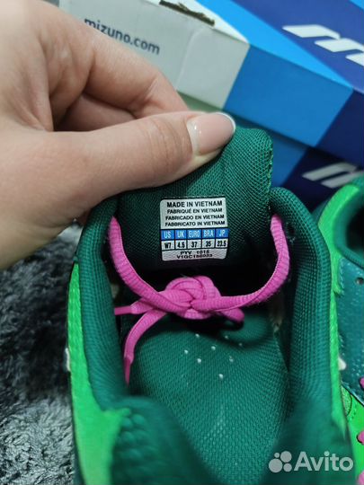 Волейбольные кроссовки Mizuno wave bolt