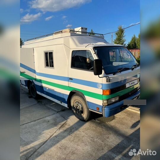 Альковный Isuzu Elf, 1993